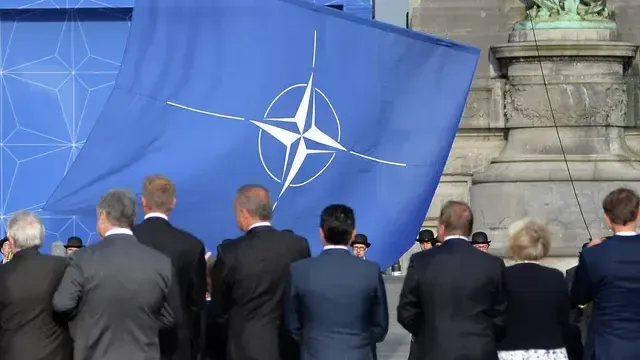 Bloomberg: НАТО разрабатывает сценарии отражения нападения России