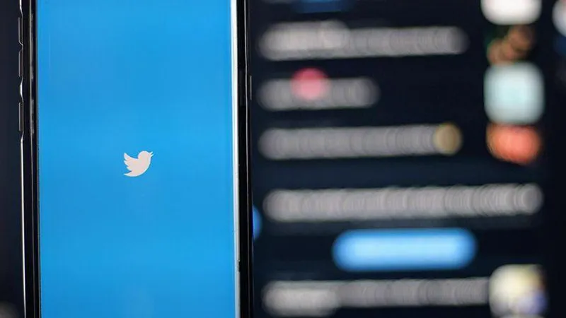 Юрист обвинил СМИ в том, что они сеют панику вокруг банкротства Twitter