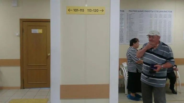 Найти кабинет № 114: указатель в Луховицкой ЦРБ запутал пациентов