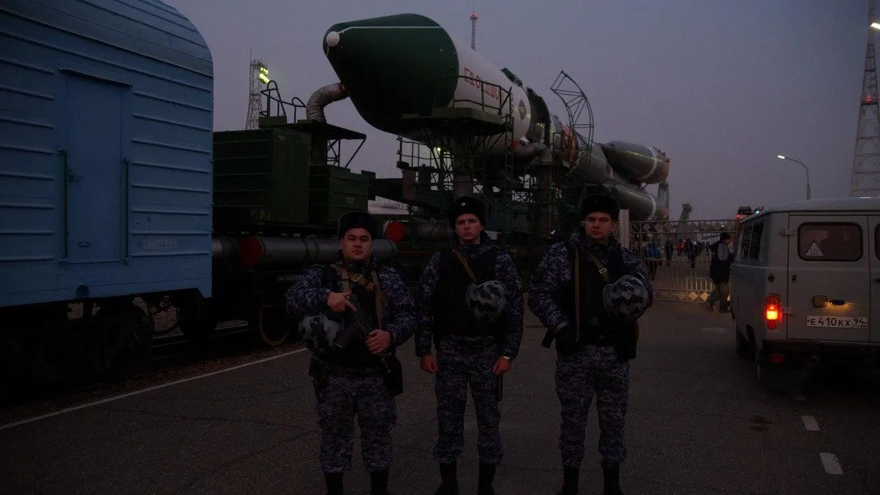 Подмосковные росгвардейцы обеспечили безопасную доставку на Байконур ракеты-носителя «Союз – 2.1 А»