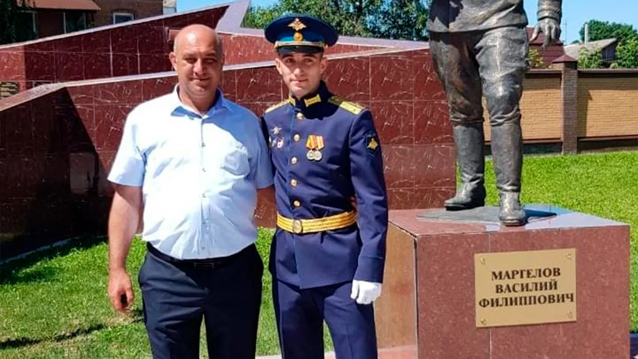 «Награду вручили уже отцу»: герой СВО погиб в день, когда должен был приехать в отпуск