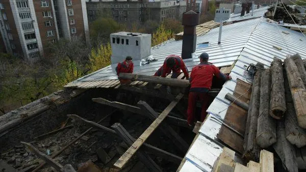 Протечки крыши в квартирах ликвидируют в Чехове