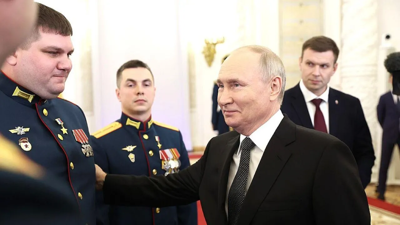 Путин назвал ключевым приоритетом создание условий героям СВО для самореализации