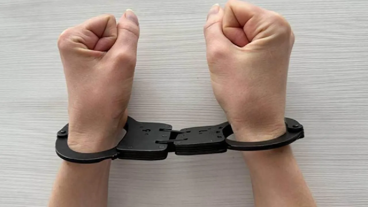 Умер от полученных травм: жительница Володарска изнасиловала приятеля шваброй