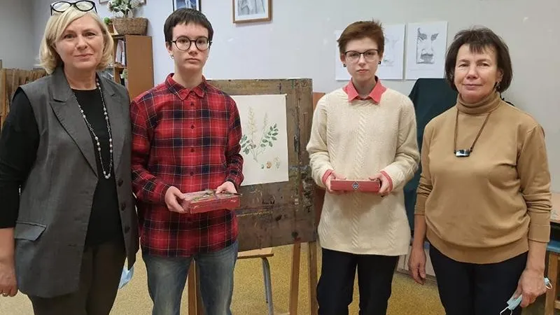 Рисунки художниц из Истры войдут в энциклопедию, издать которую планировали 200 лет назад
