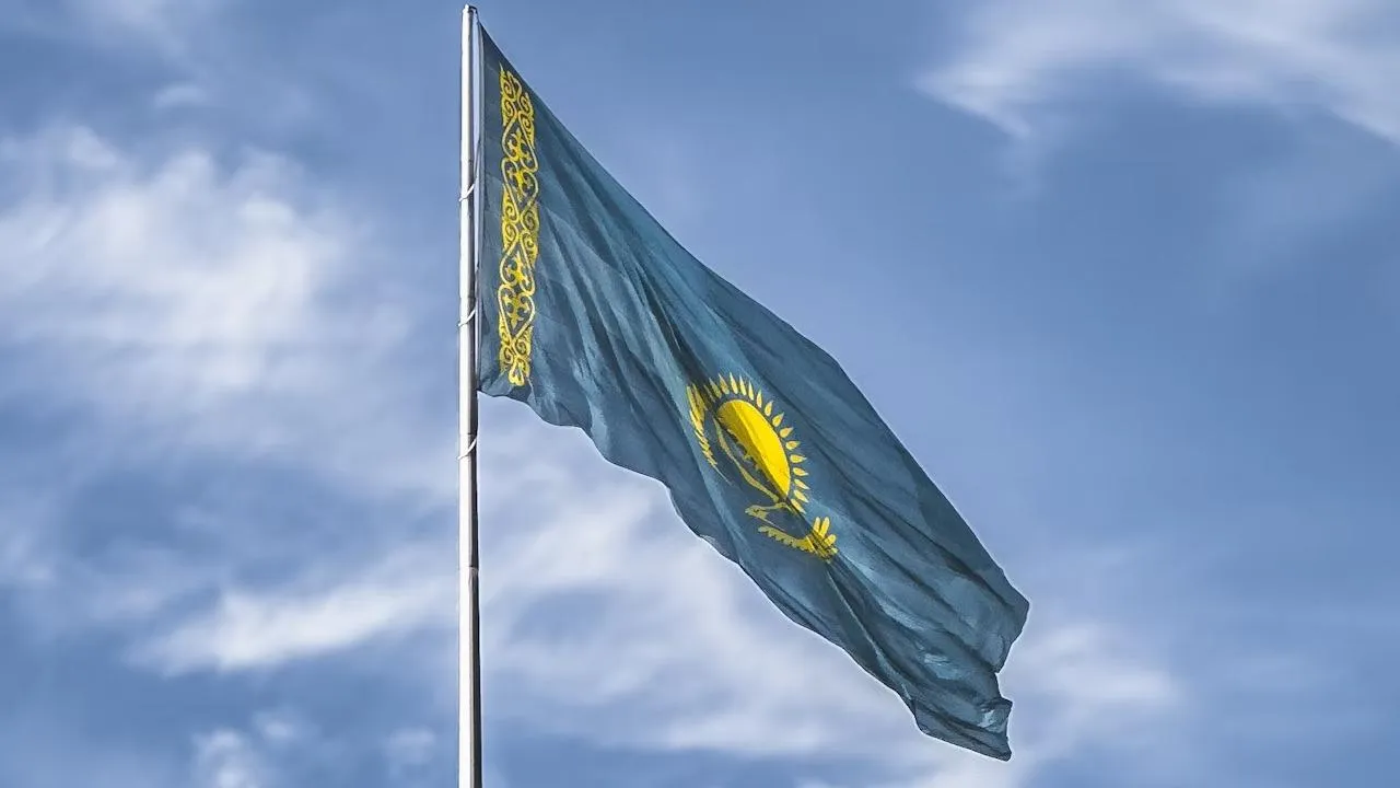 Президент Токаев уволил посла Казахстана на Украине