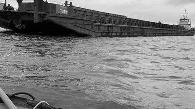 Водолазы нашли труп рыбака, пропавшего после столкновения баржи с лодкой под Коломной