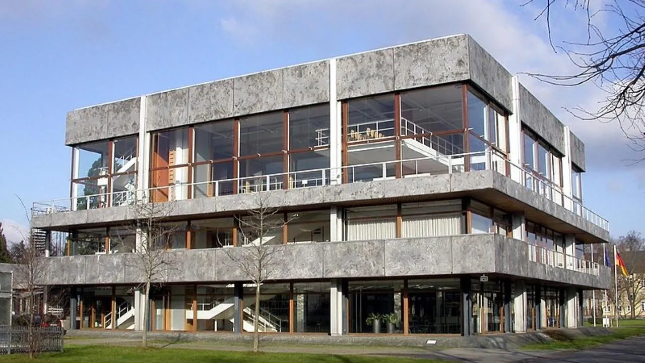 Германия не сможет финансировать Украину из-за заморозки бюджета