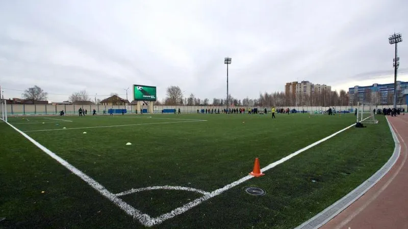 Соответствующее стандартам FIFA футбольное поле появилось в Домодедове