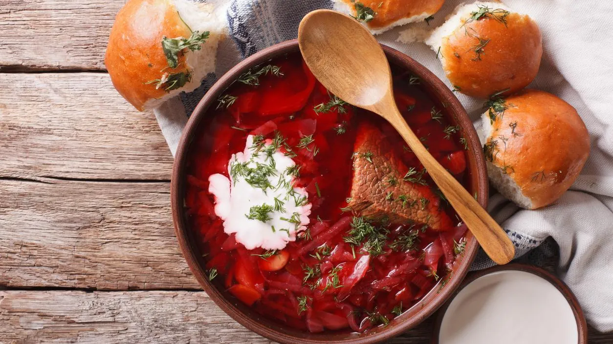 Осторожно: суп: солянка и борщ оказались калорийными бомбами