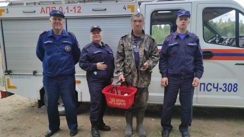 Спасатели в Можайском округе вывели из леса пожилого грибника