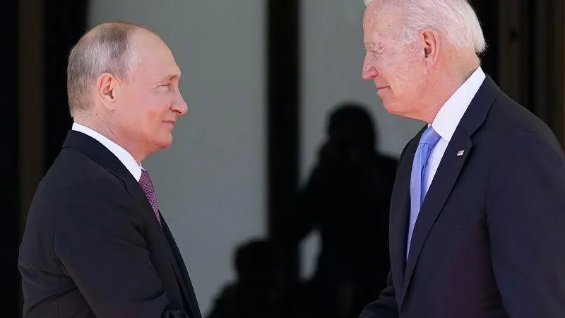 Почему Путин не будет поздравлять Байдена с Новым годом — разбор политолога