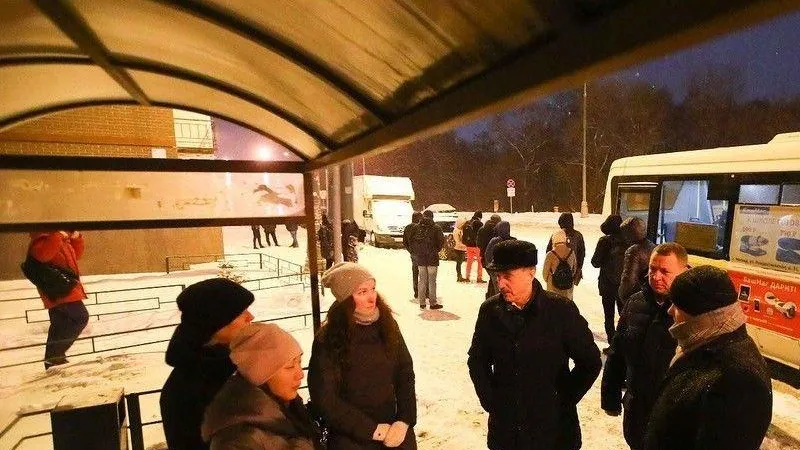 Глава Люберец проверил работу общественного транспорта в ранние часы в микрорайоне Зенино