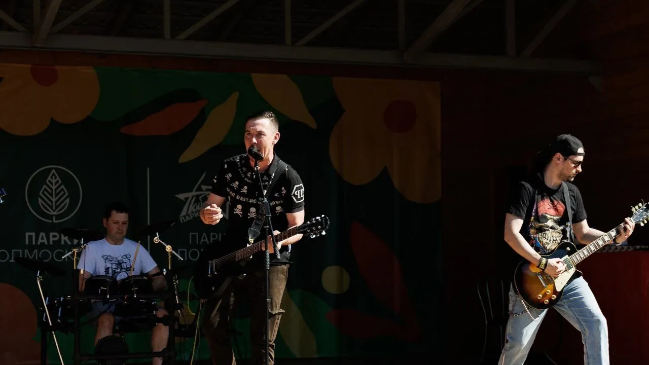 Фото: vk.com/Галстук Роджера