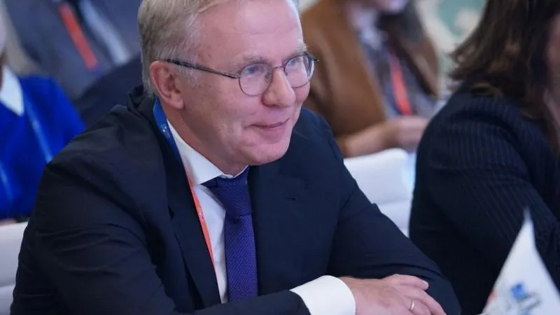 Фетисов стал первым амбассадором Москвы по туризму