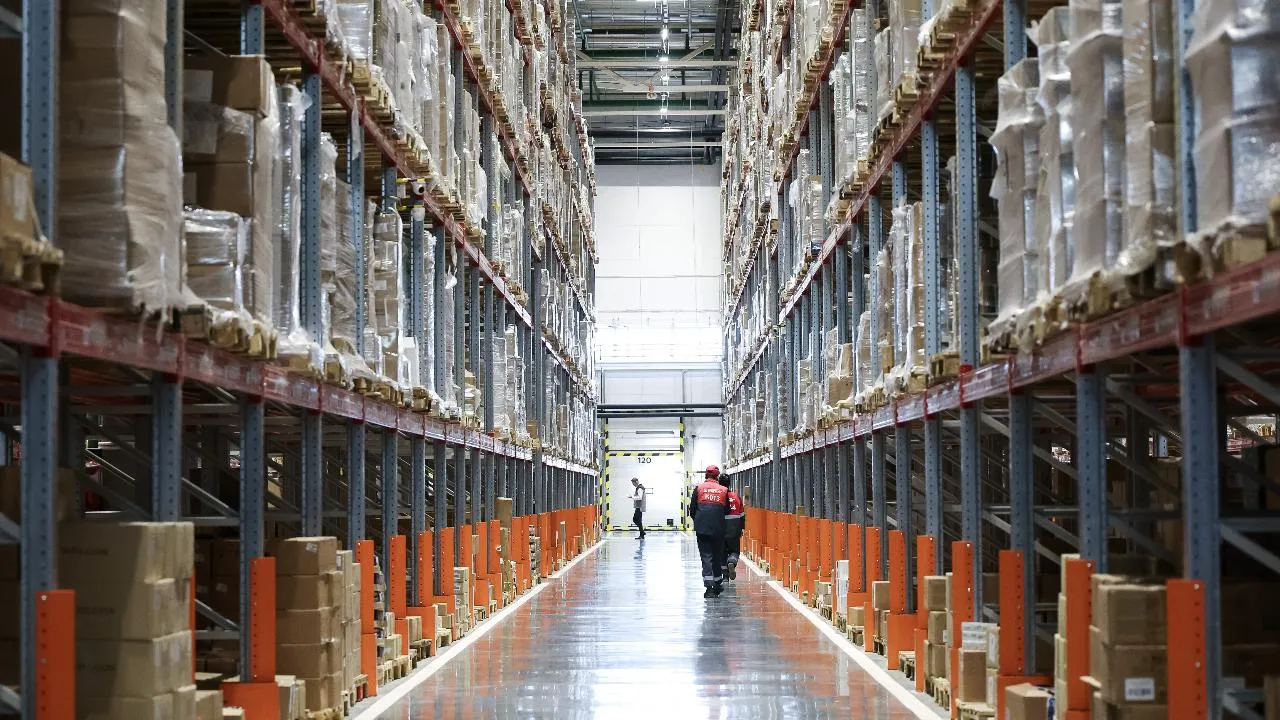 Крупный распределительный центр за 10 млрд рублей построили в Богородском округе