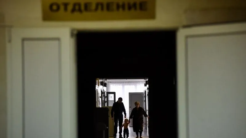 Ожог на все лицо и грудь получил ребенок при возгорании авто в МО