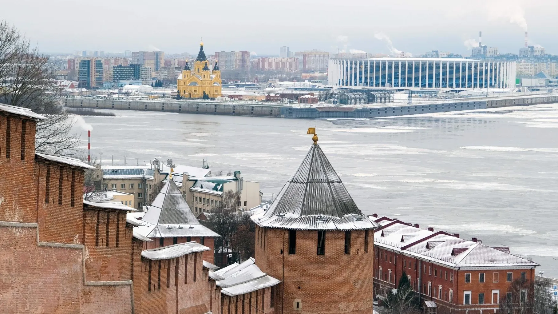 Москвичи и петербуржцы массово едут встречать Новый год в Нижний Новгород