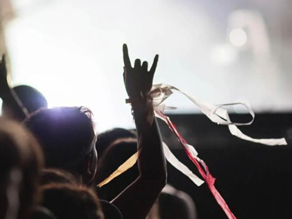 «Сплошная пошлость, которая оскверняет слушателя»: священник назвал одну из самых греховных песен