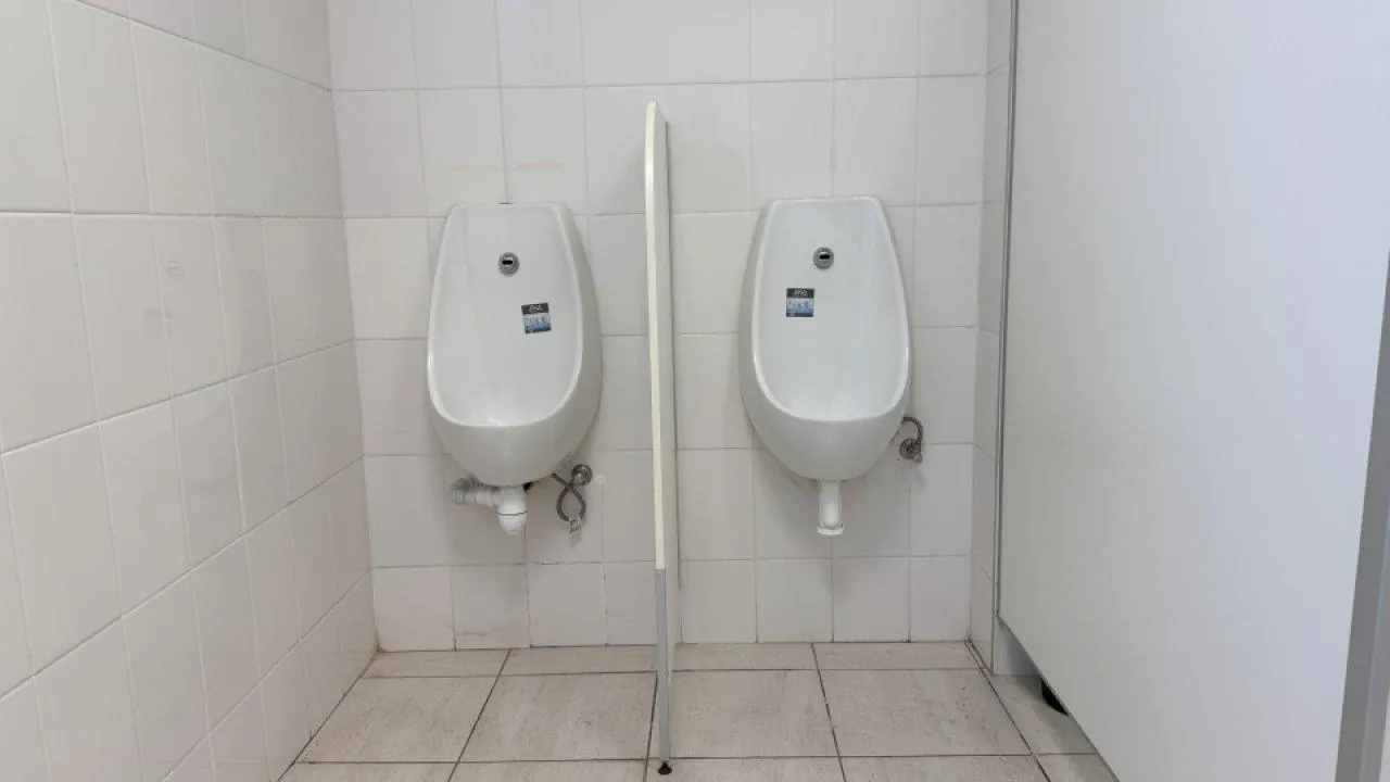 Частые позывы в туалет: уролог предупреждает о скрытых угрозах