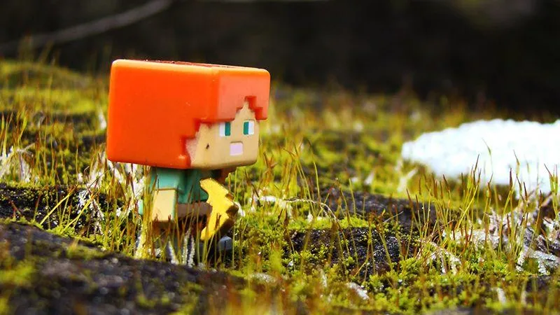 Мать пыталась оградить сына от Minecraft, но теперь сама не может жить без игры