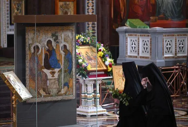 «Троица» в храме Христа Спасителя