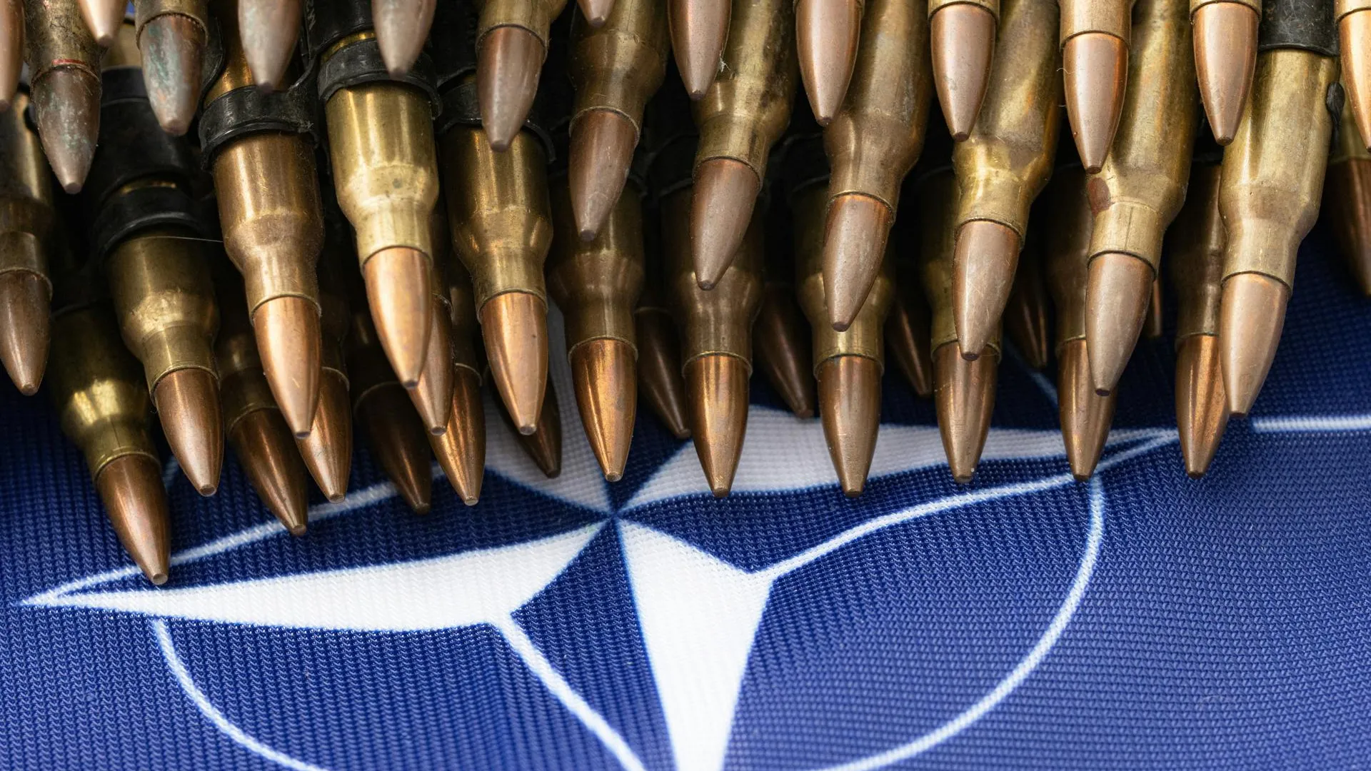 Экс-полковник Жак Бо: армия РФ превосходит НАТО в координации