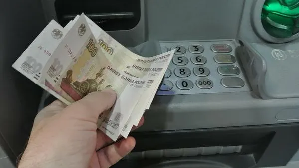 Муниципалитеты построили по долгам