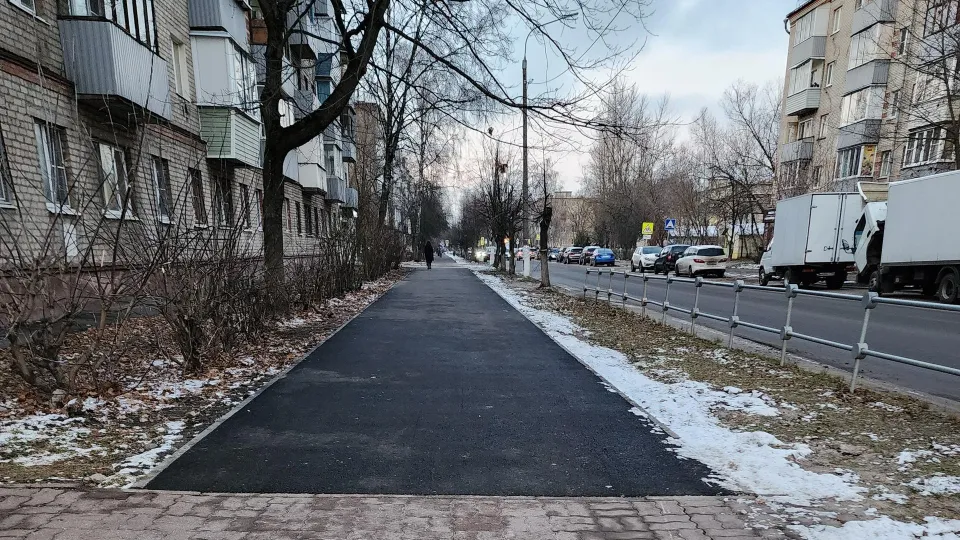 Новый тротуар на улице Пушкина. Фото: REGIONS/Нина Басистая