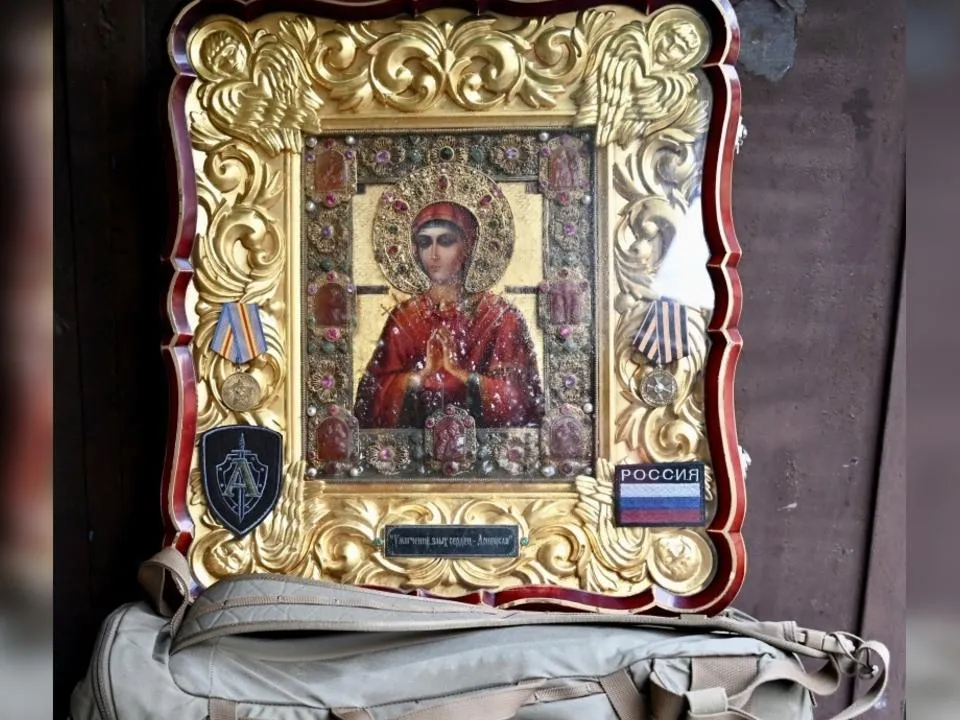 «Осколки летят, а в икону не попадают»: боец рассказал, что на СВО заставило его уверовать