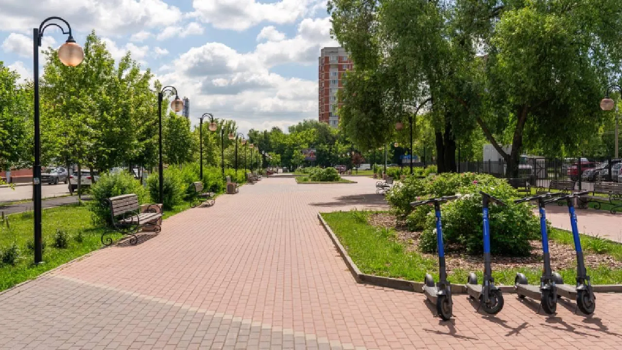 Самокатчики, которые сбили красноярку на роликах, могут избежать ответственности