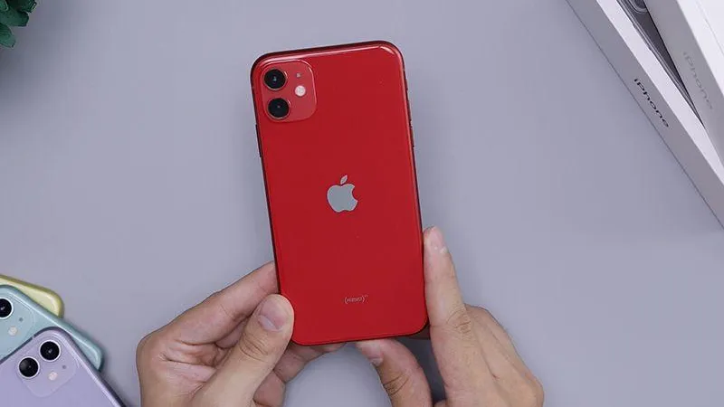 iPhone рекордно подешевел в России