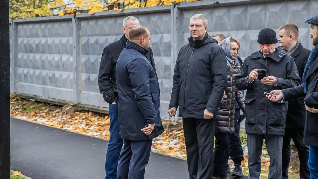 Пешеходную дорожку к амбулатории обустроили в поселке Барвиха