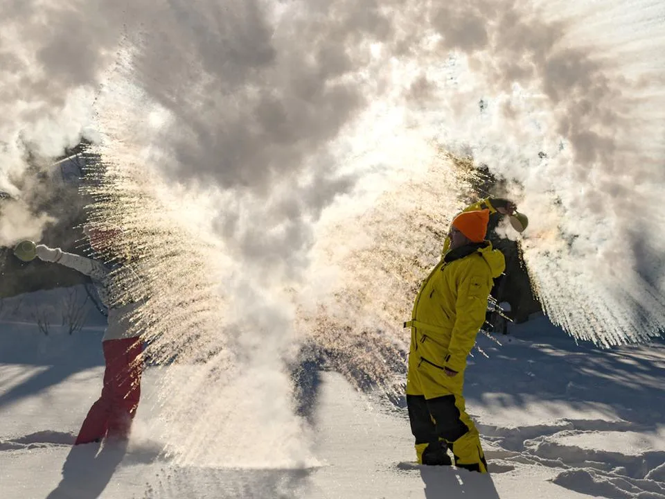 От «снежной дымки» до отека дыхательных путей: чем жертвуют россиянки ради трендов