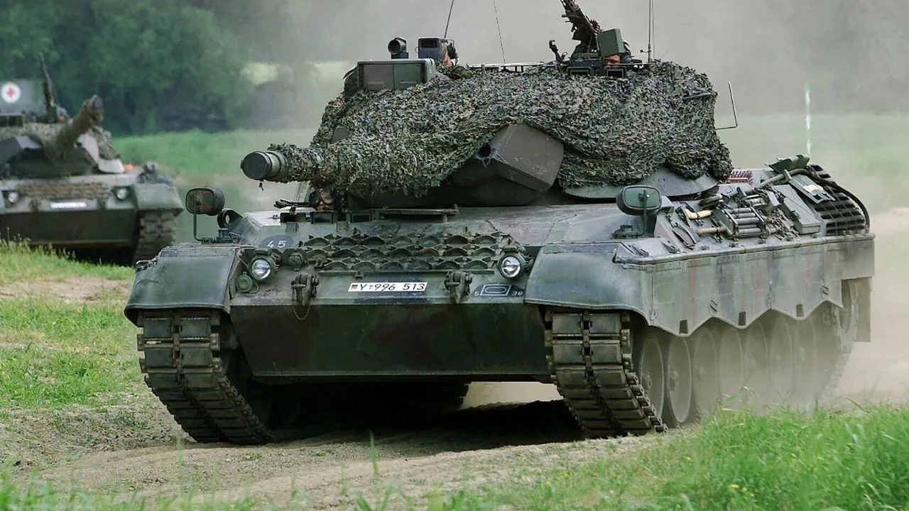 Украина получила первую партию танков Leopard 1 от Дании