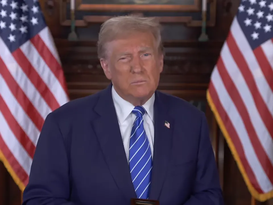 Дружба с Путиным оказалась фантазией Трампа: он использует образ президента России для своей избирательной кампании