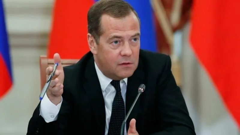Подмосковью помогут со строительством школ - Медведев