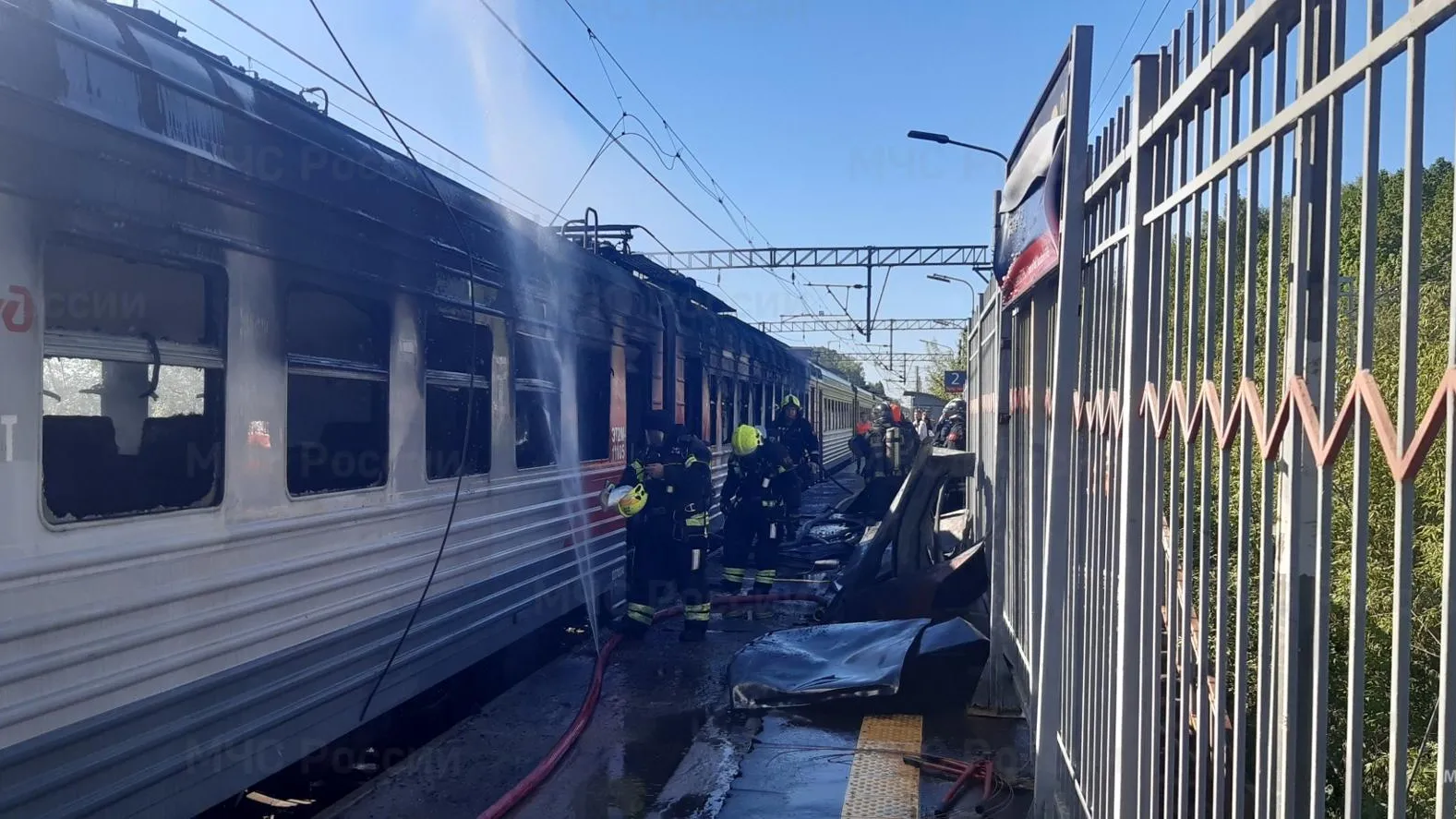 Прокуратура начала проверку по факту возгорания вагонов электрички в Подмосковье