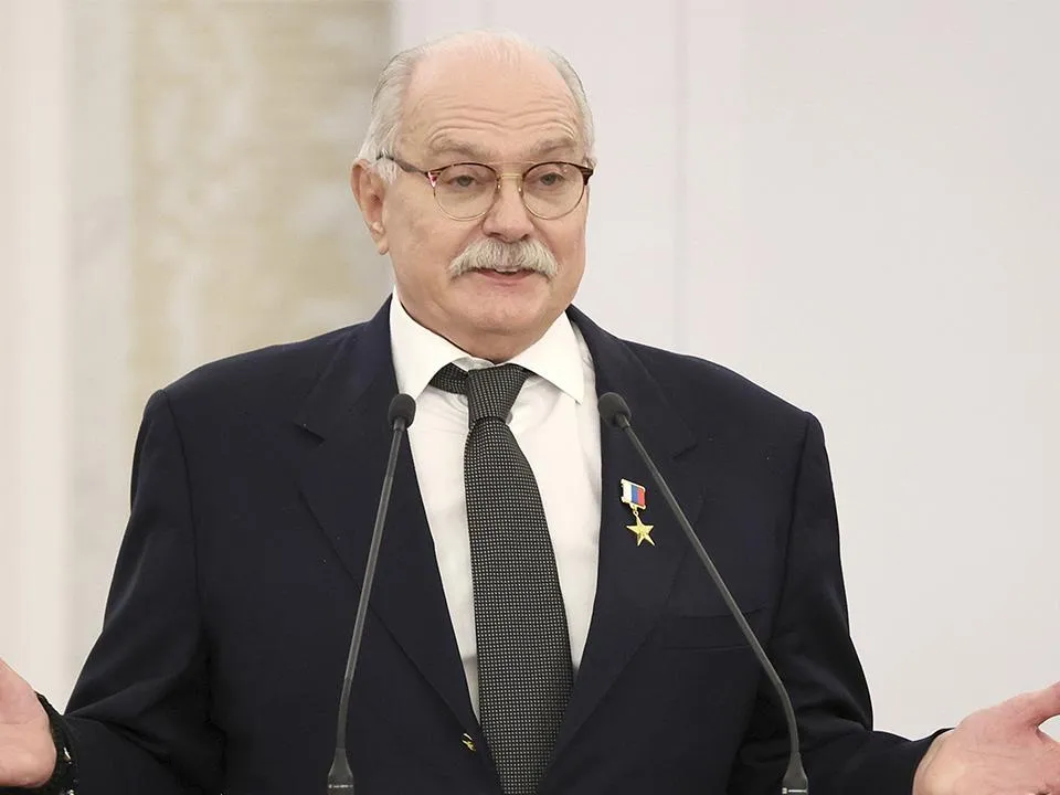 Никита Михалков заявил, что в День Победы по Красной площади должны пройти герои СВО