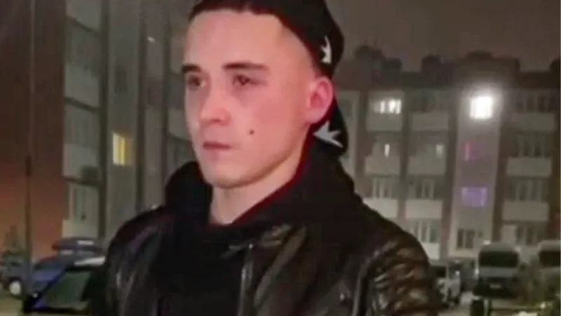 «Его принуждали сказать это»: родители учеников заступились за педагога, которого обвинили в домогательстве к школьницам