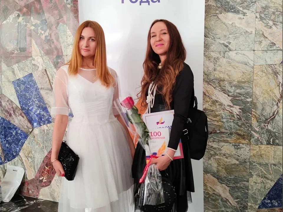 Фото:  Славяна Бушнева с сестрой Анной&nbsp;