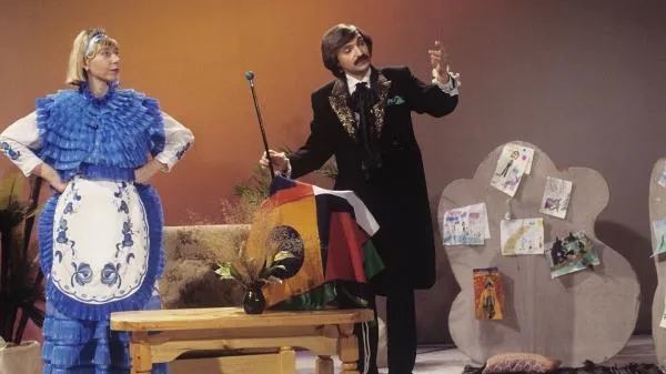 Акопян пожаловался на мизерную пенсию