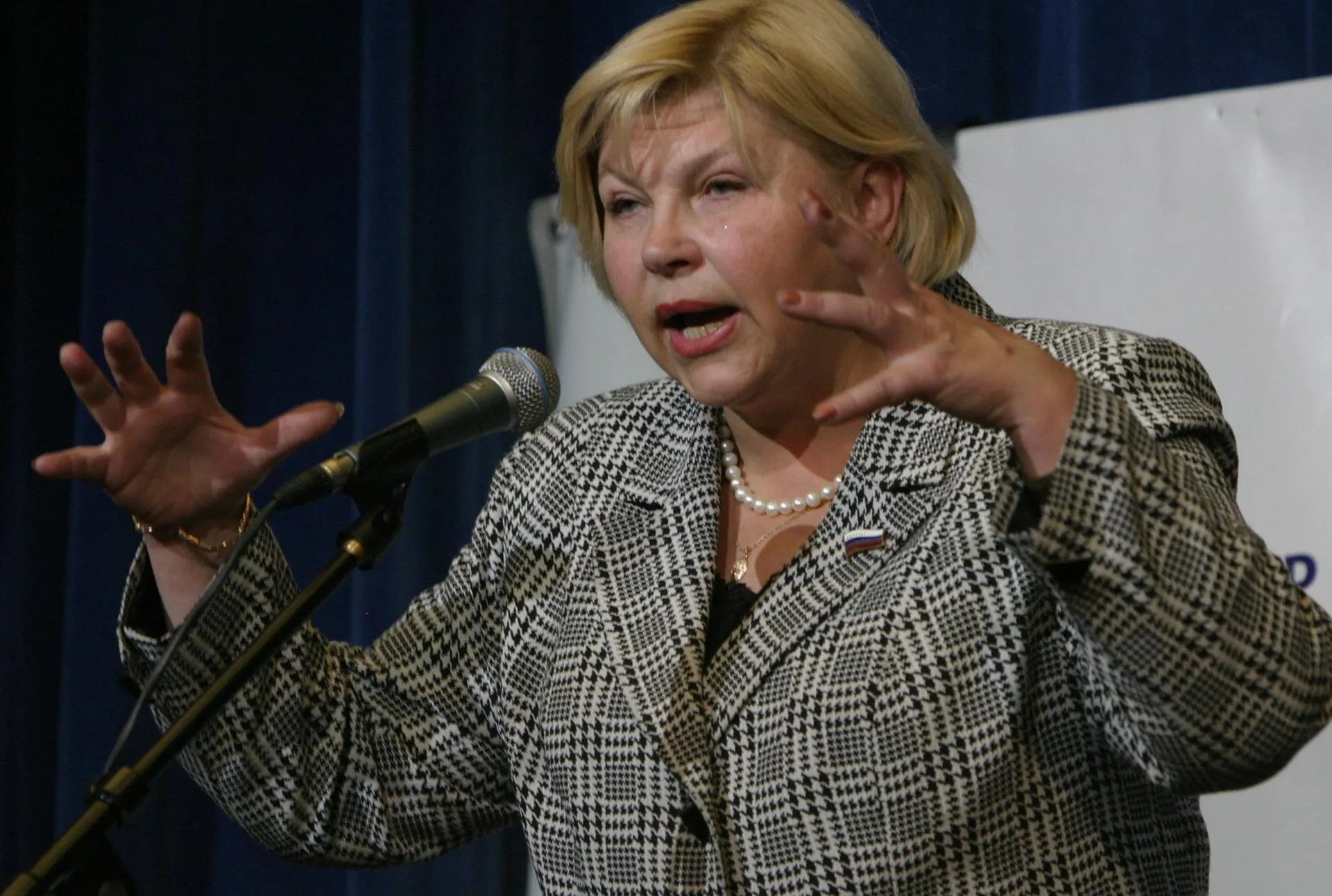 Viktor Chernov/Russian Look