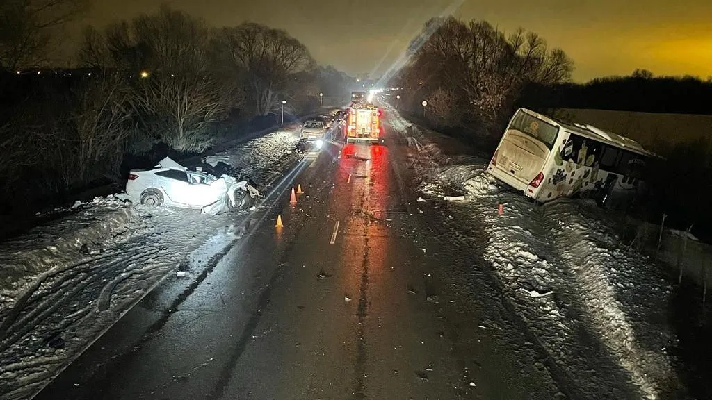 Водитель автобуса рассказал подробности смертельного ДТП с легковушкой в Воскресенске