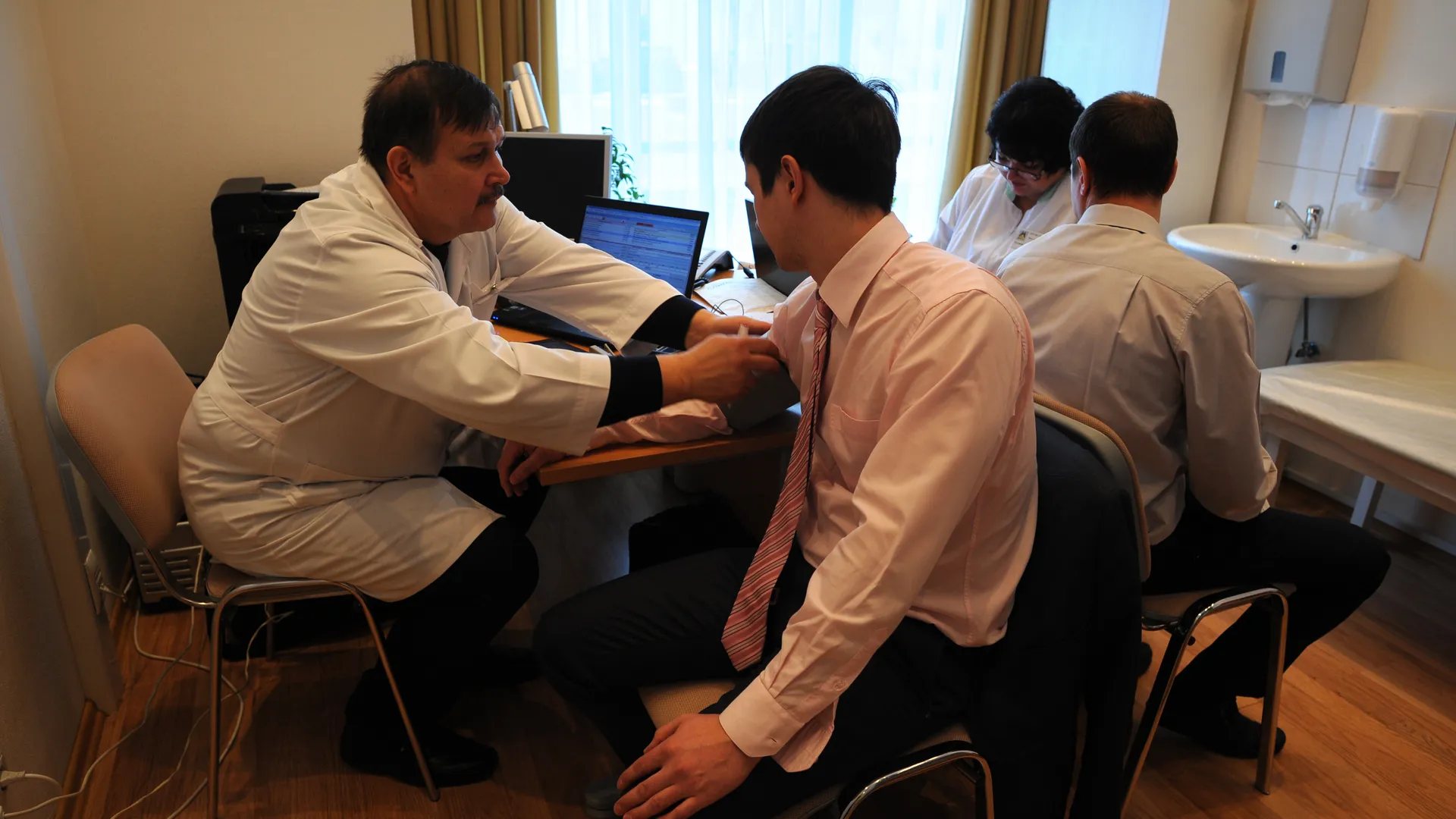 Акция по сбору крови в Доме Правительства МО