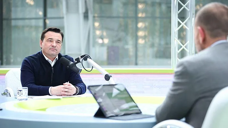 Андрей Воробьев пообещал сегодня же решить ситуацию с уборкой снега в Голицыно