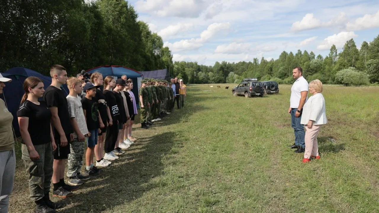 Глава Чехова посетил военные сборы кадетских отрядов в округе
