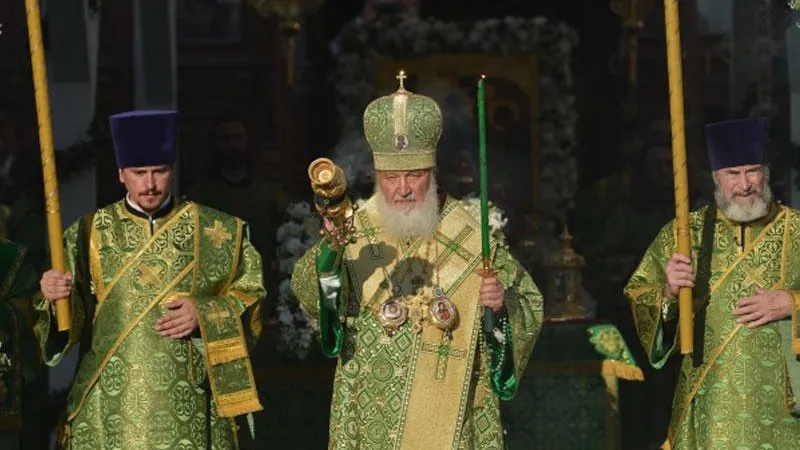Патриарх Кирилл возглавил богослужение в Троице-Сергиевой лавре в праздник Троицы