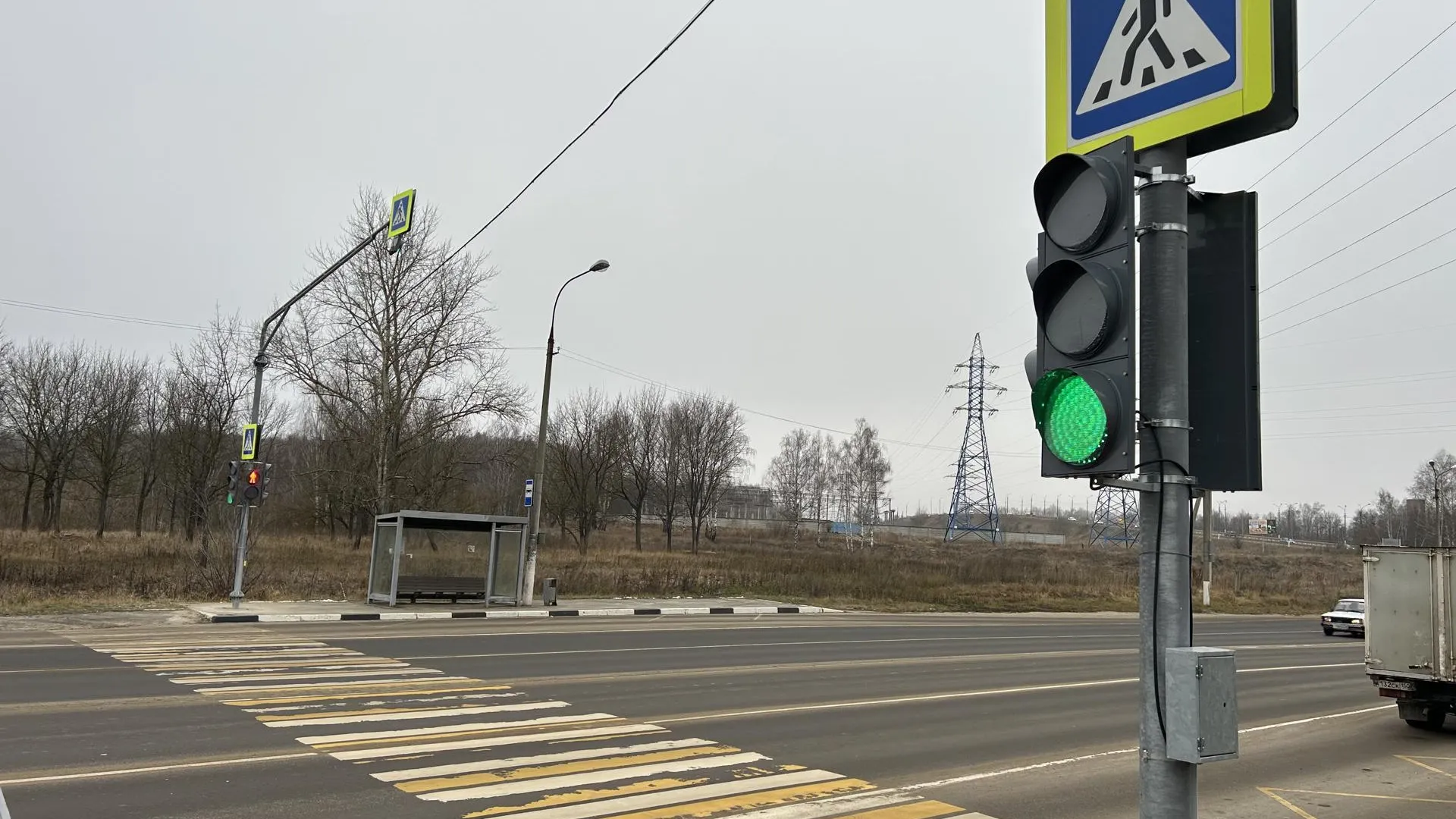 Вызывные светофоры устанавливают на оживленной улице Каширы