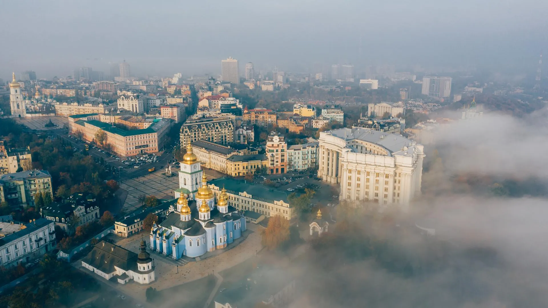 На Украине заявили об истерике в офисе Зеленского из-за наступления российских войск под Харьковом